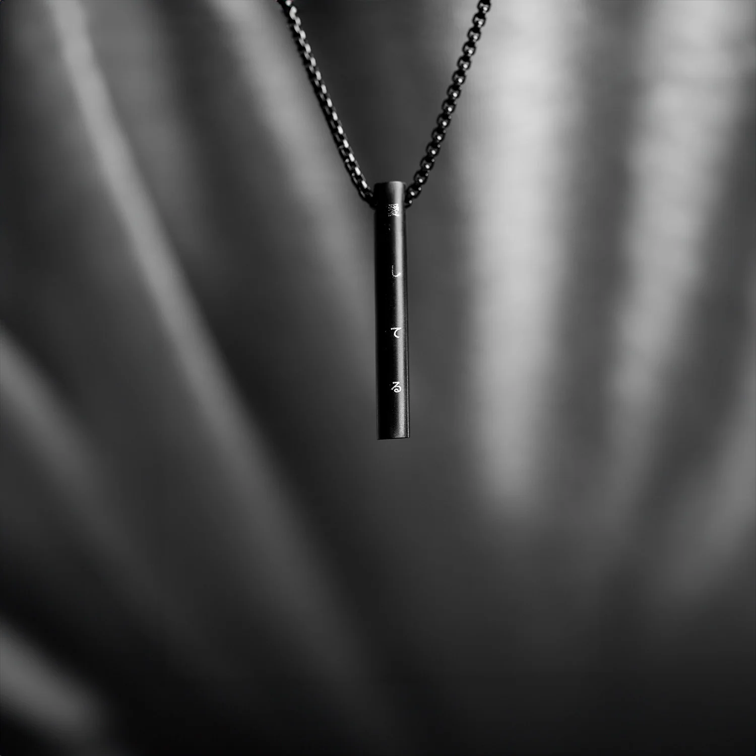 Affection Minimal Barrel Necklace - Image 10