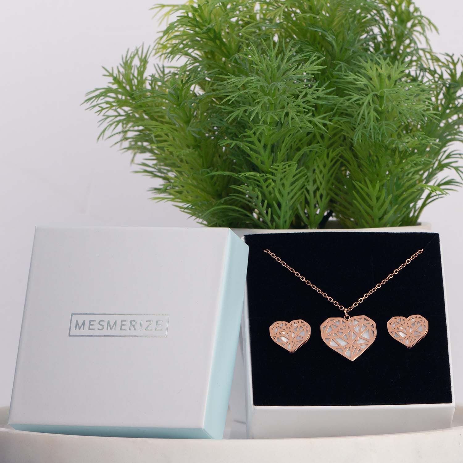 Polyheart Mother Of Pearl Necklace - Image 5