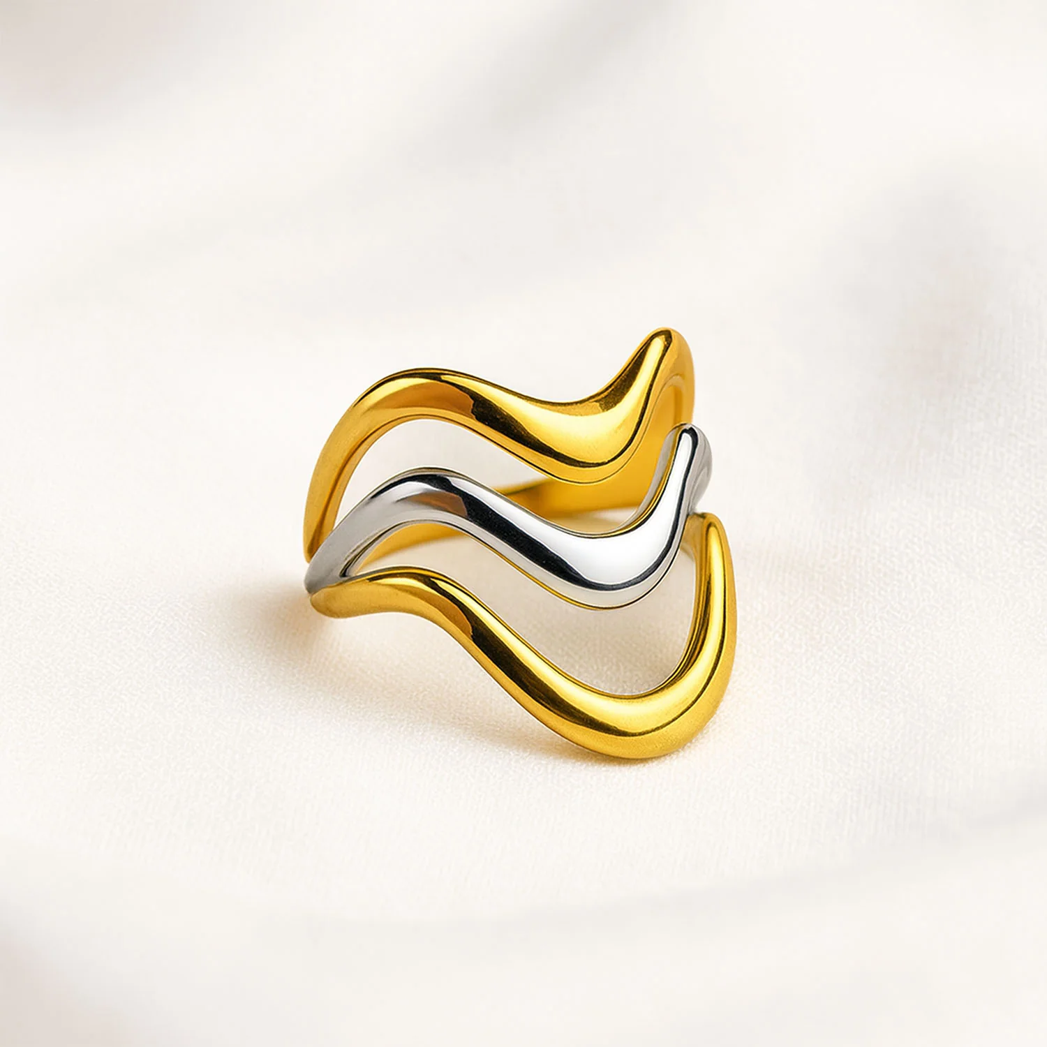 Zenith Contour Stack Dual Tone Ring